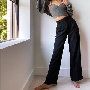 Aritzia Effortless Pant